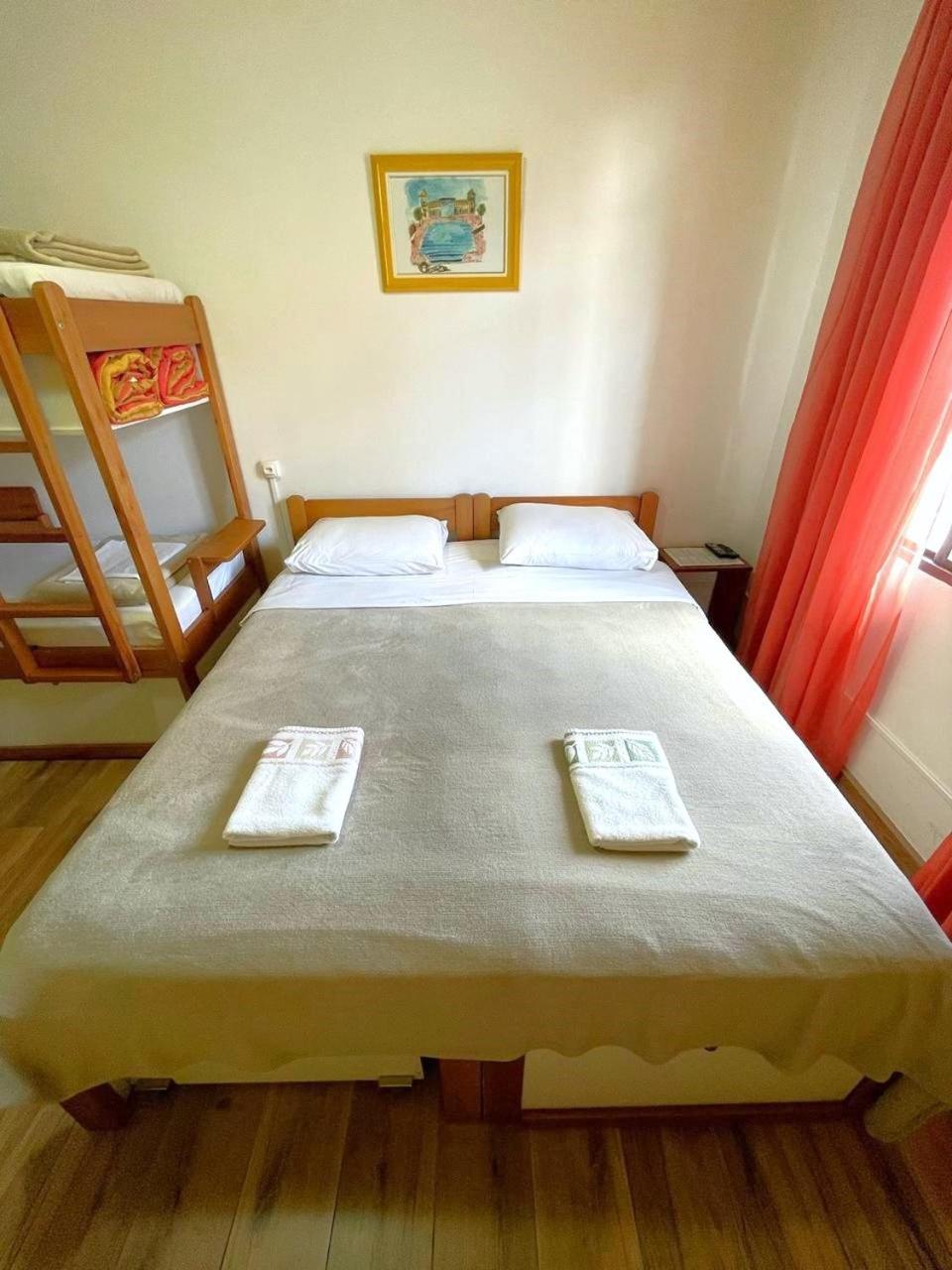 Jardim Botanico House Hostel กูรีตีบา ภายนอก รูปภาพ
