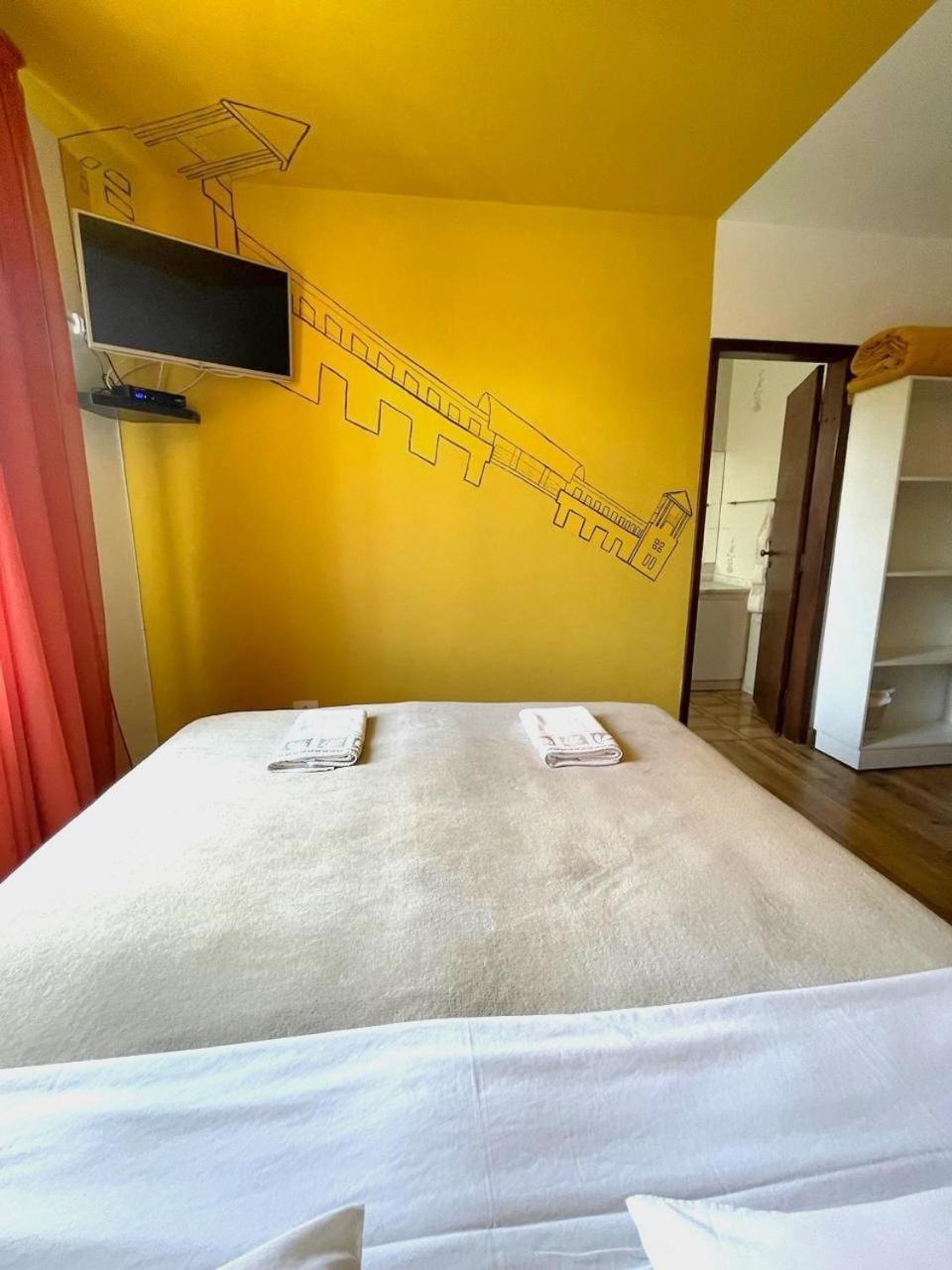 Jardim Botanico House Hostel กูรีตีบา ภายนอก รูปภาพ