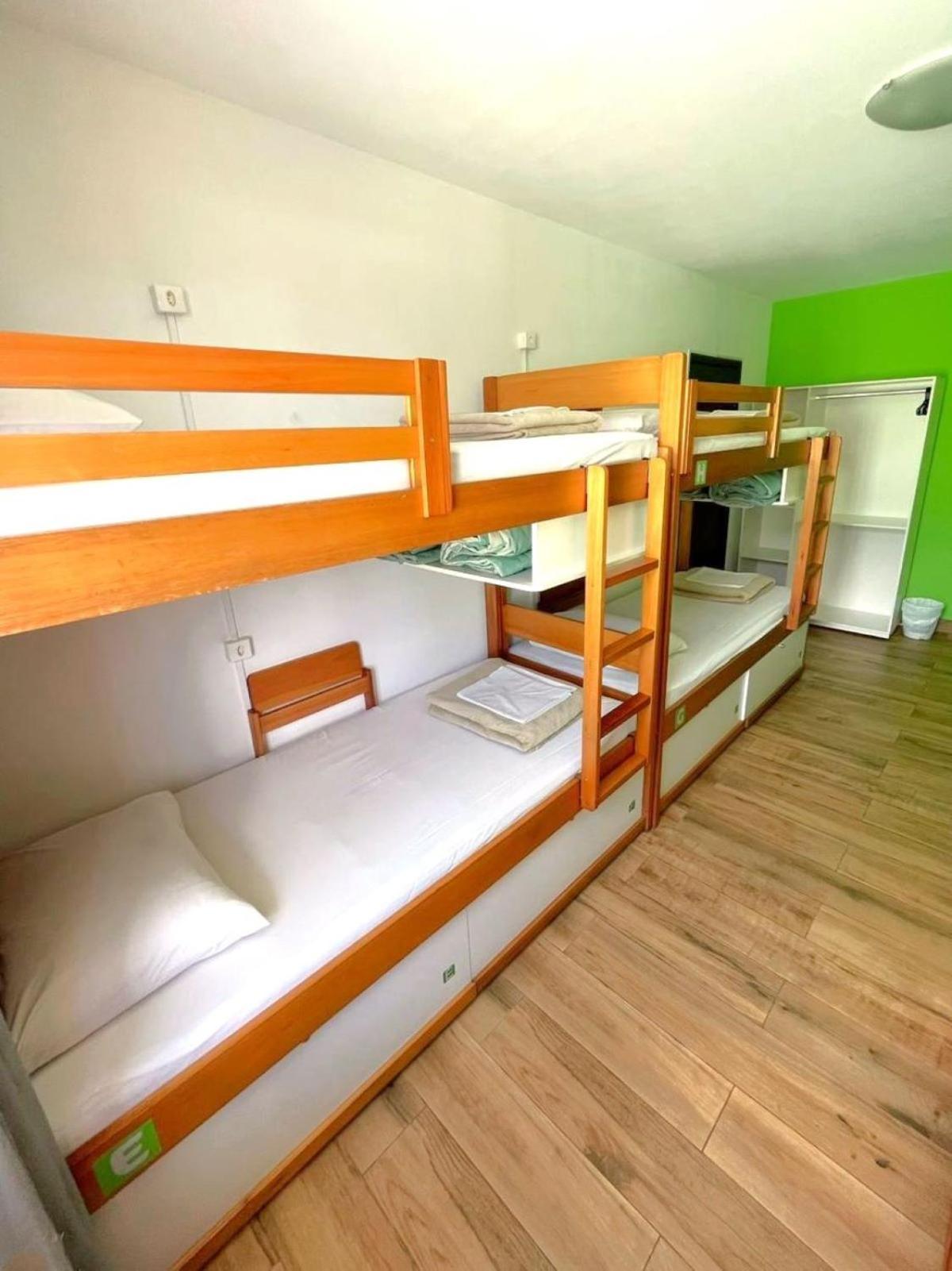Jardim Botanico House Hostel กูรีตีบา ภายนอก รูปภาพ