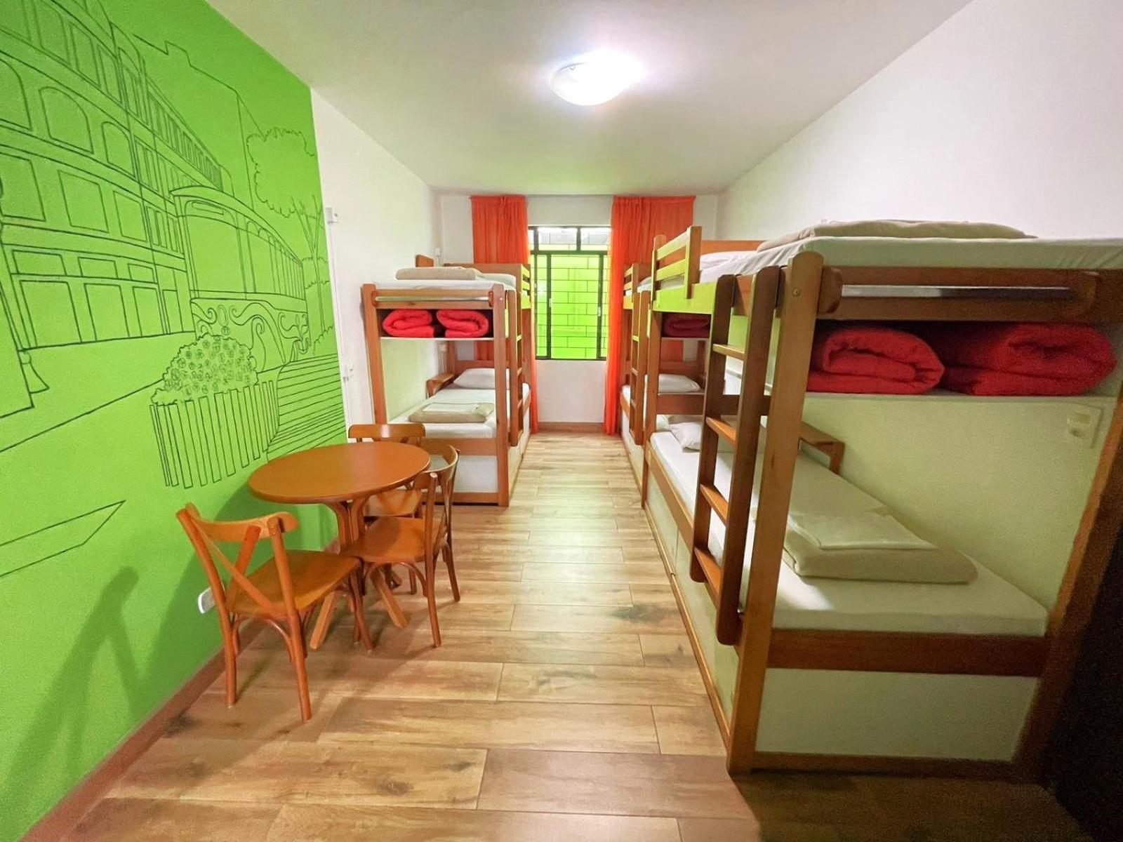Jardim Botanico House Hostel กูรีตีบา ภายนอก รูปภาพ