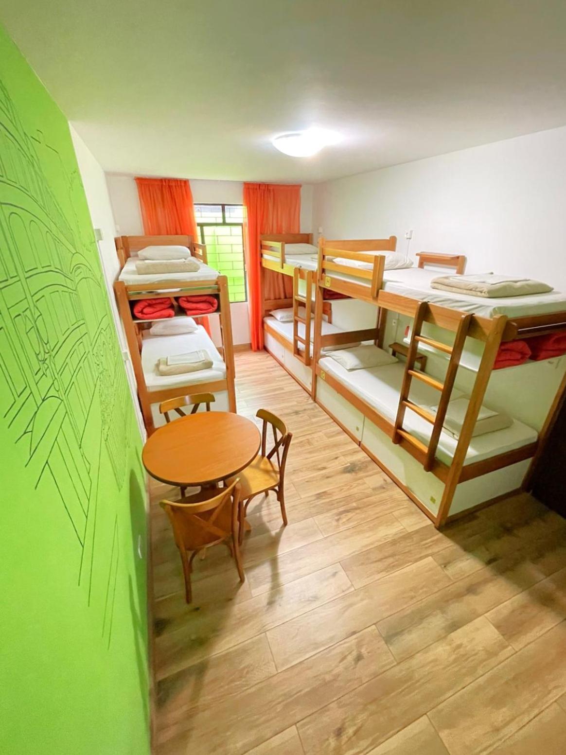 Jardim Botanico House Hostel กูรีตีบา ภายนอก รูปภาพ