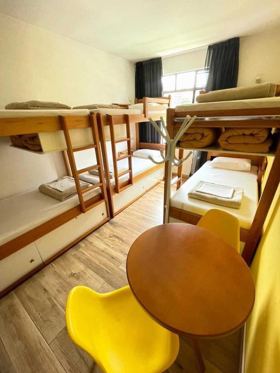 Jardim Botanico House Hostel กูรีตีบา ภายนอก รูปภาพ