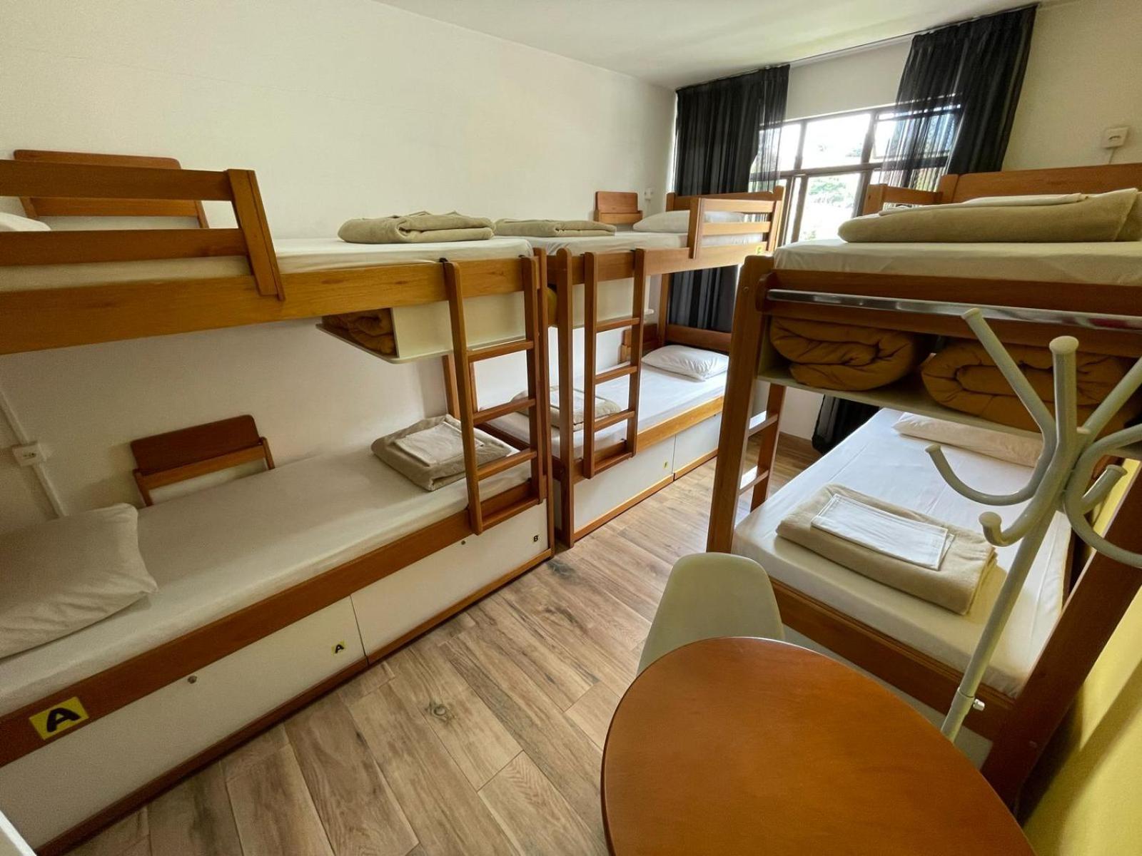 Jardim Botanico House Hostel กูรีตีบา ภายนอก รูปภาพ