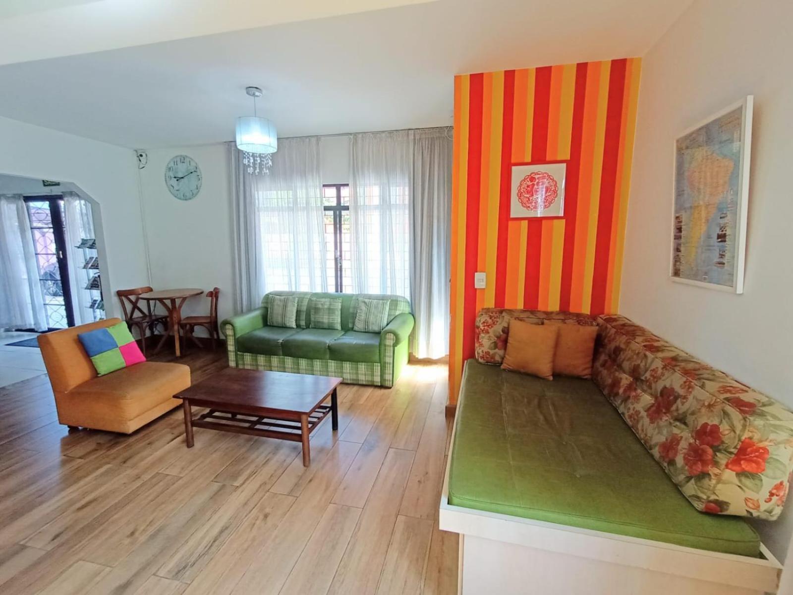 Jardim Botanico House Hostel กูรีตีบา ภายนอก รูปภาพ