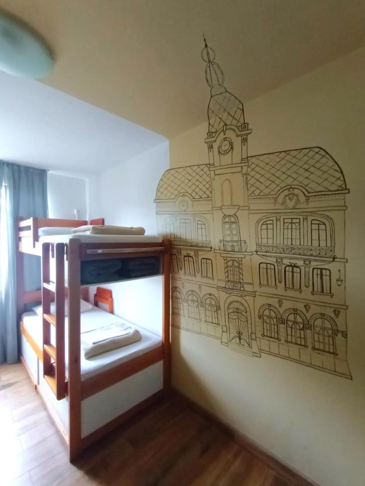 Jardim Botanico House Hostel กูรีตีบา ภายนอก รูปภาพ