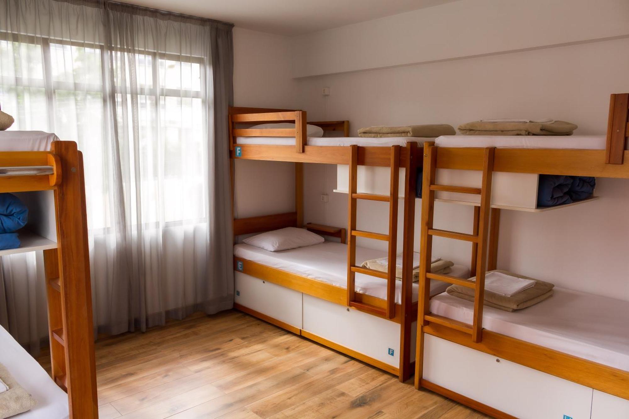 Jardim Botanico House Hostel กูรีตีบา ภายนอก รูปภาพ