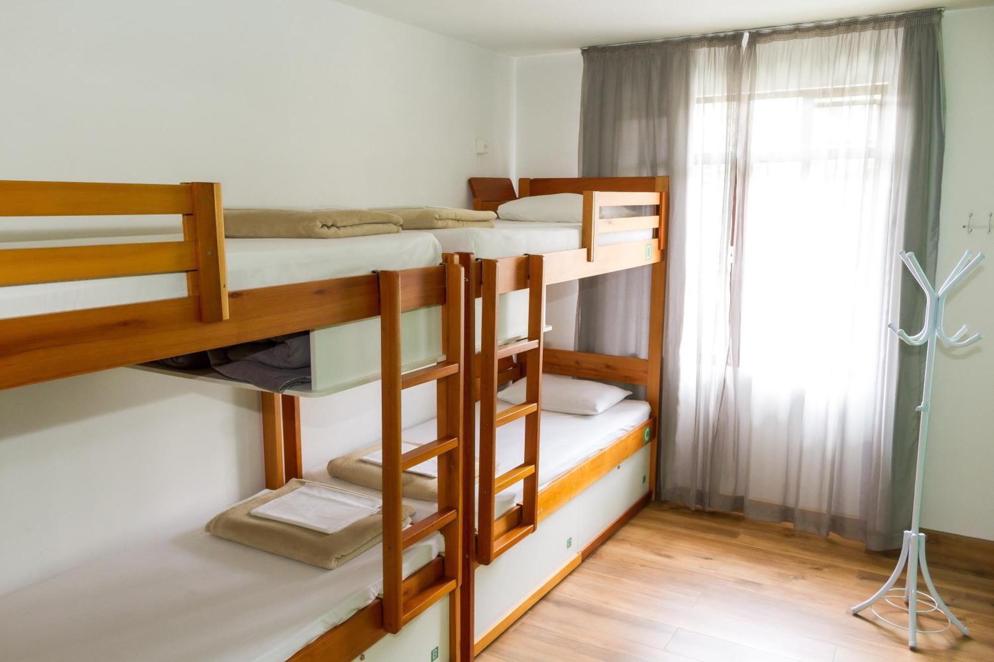 Jardim Botanico House Hostel กูรีตีบา ภายนอก รูปภาพ